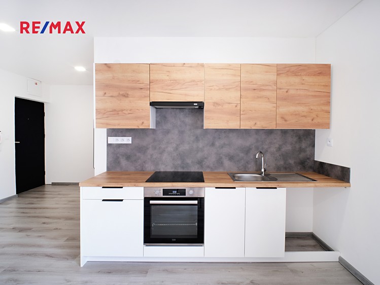 Pronájem bytu 2+kk 44 m² - foto 2