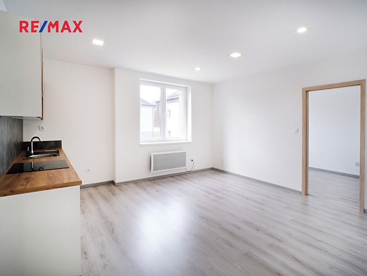 Pronájem bytu 2+kk 44 m² - foto 5