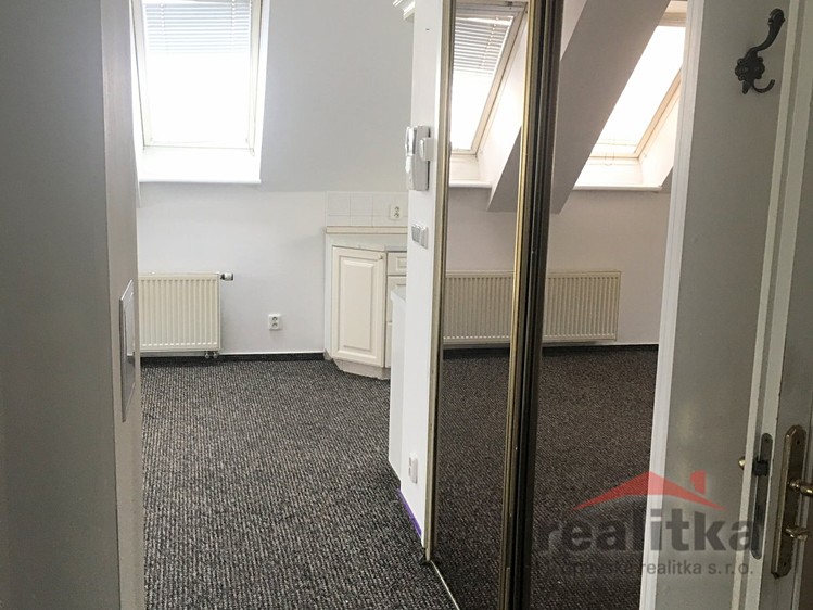 Pronájem bytu 2+kk 56 m² - foto 6