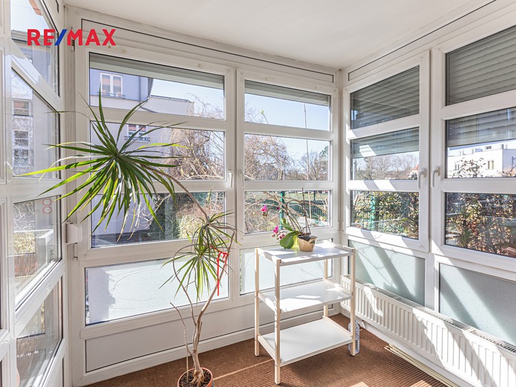 Pronájem bytu 3+kk 77 m² - foto 8