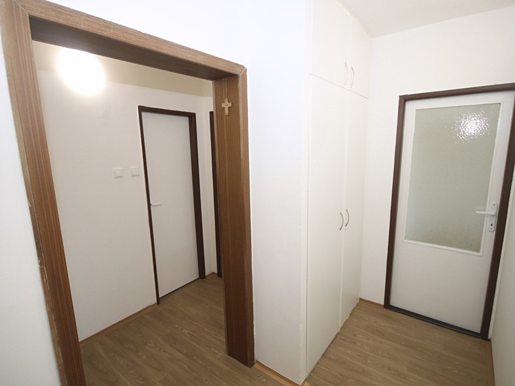 Pronájem bytu 3+1 66 m² - foto 8