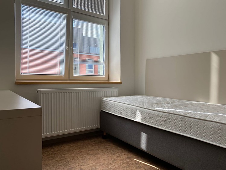 Pronájem bytu 1+kk 18 m² (Jednopodlažní) - foto 1