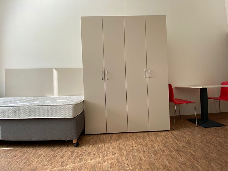 Pronájem bytu 1+kk 18 m² (Jednopodlažní) - foto 4
