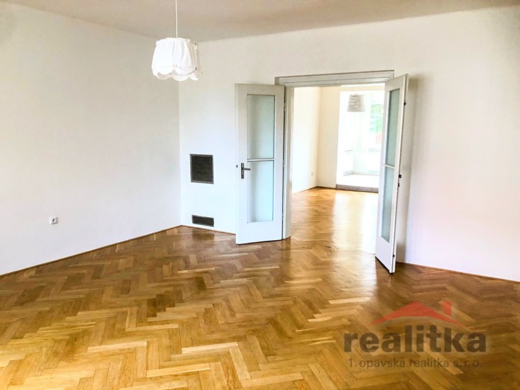 Pronájem bytu 4+1 160 m² - foto 2