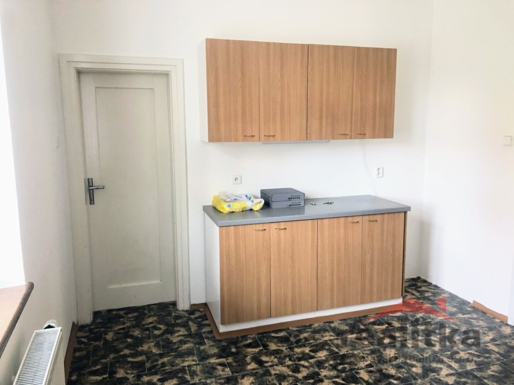 Pronájem bytu 4+1 160 m² - foto 4
