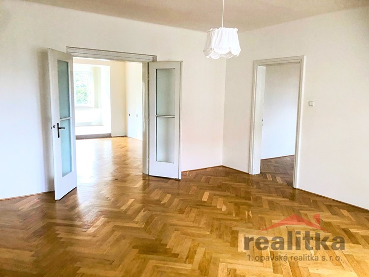 Pronájem bytu 4+1 160 m² - foto 7