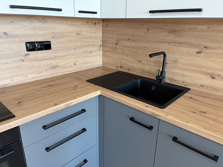 Pronájem bytu 2+kk 54 m² (Jednopodlažní) - foto 2