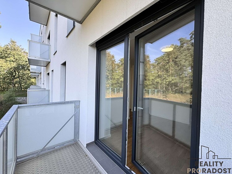 Pronájem bytu 1+kk 37 m² - foto 8