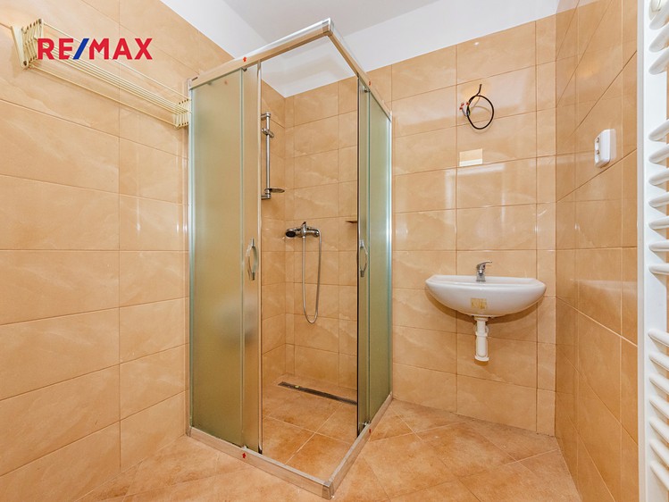 Pronájem bytu 3+kk 76 m² - foto 2