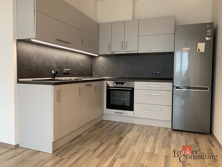 Pronájem bytu 2+kk 51 m² - foto 1