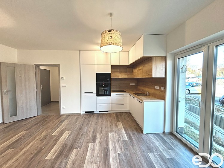 Pronájem bytu 2+kk 46 m² (Jednopodlažní) - foto 1