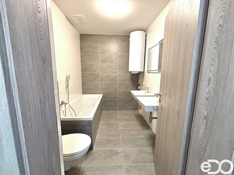 Pronájem bytu 2+kk 46 m² (Jednopodlažní) - foto 5