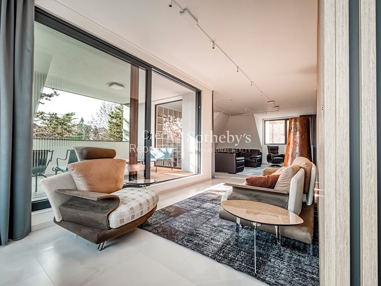 Pronájem bytu 5+kk 190 m² (Mezonet) - foto 1