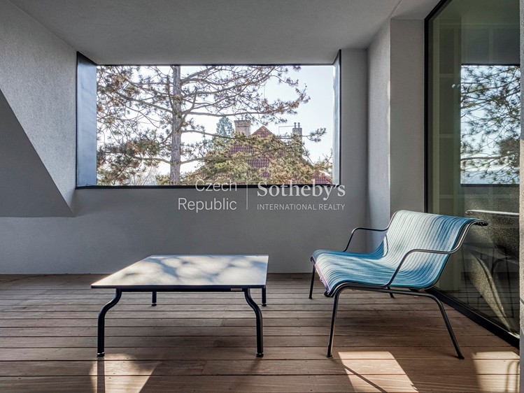 Pronájem bytu 5+kk 190 m² (Mezonet) - foto 2