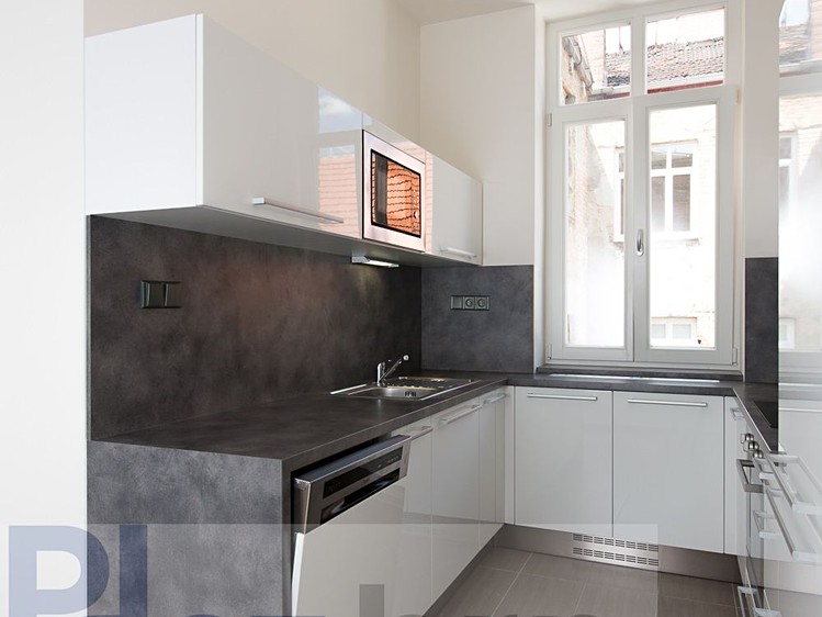 Pronájem bytu 1+1 60 m² - foto 1