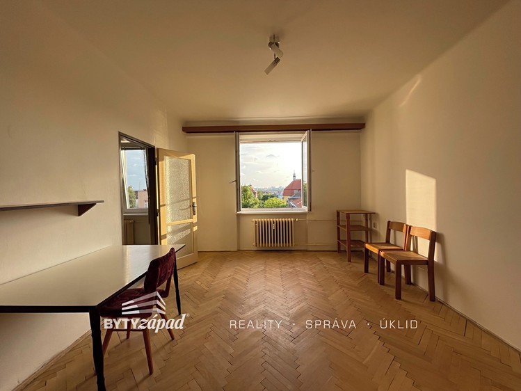 Pronájem bytu 2+1 54 m² - foto 3