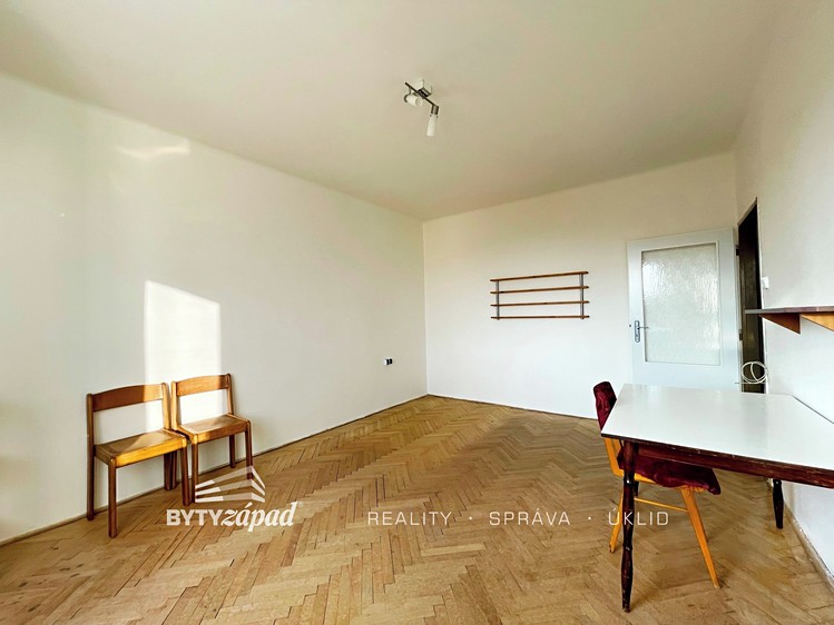 Pronájem bytu 2+1 54 m² - foto 2