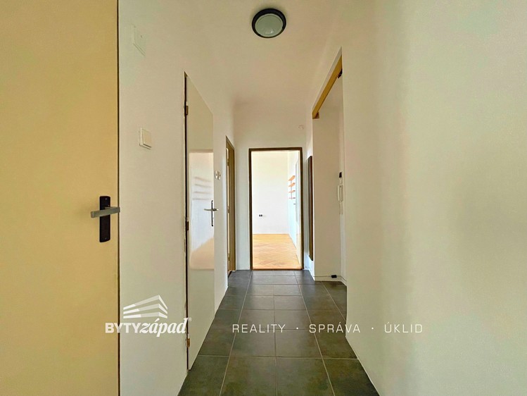 Pronájem bytu 2+1 54 m² - foto 5