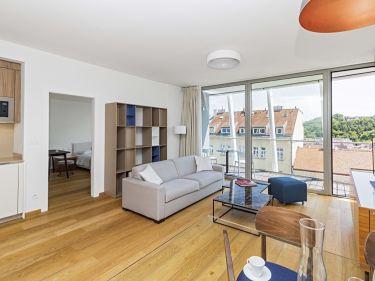 Pronájem bytu 2+kk 74 m² - foto 2