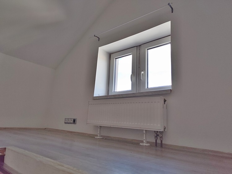 Pronájem bytu 3+1 90 m² (Mezonet) - foto 6