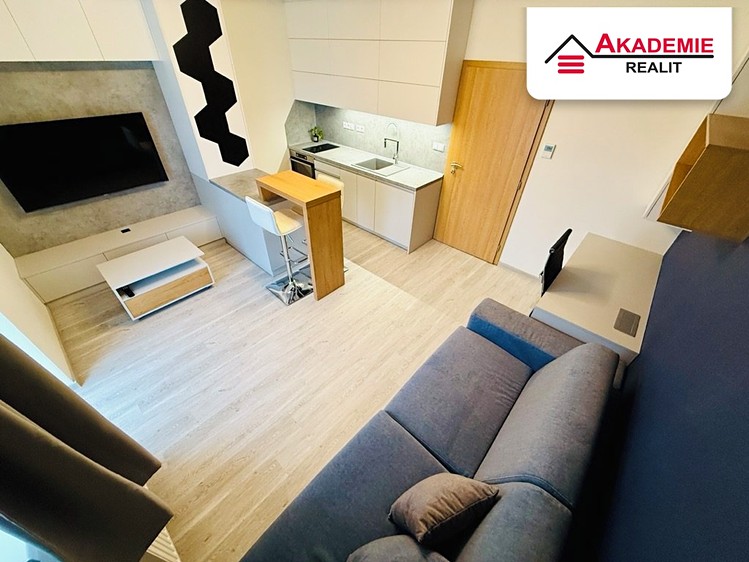 Pronájem bytu 1+kk 34 m² (Mezonet) - foto 3