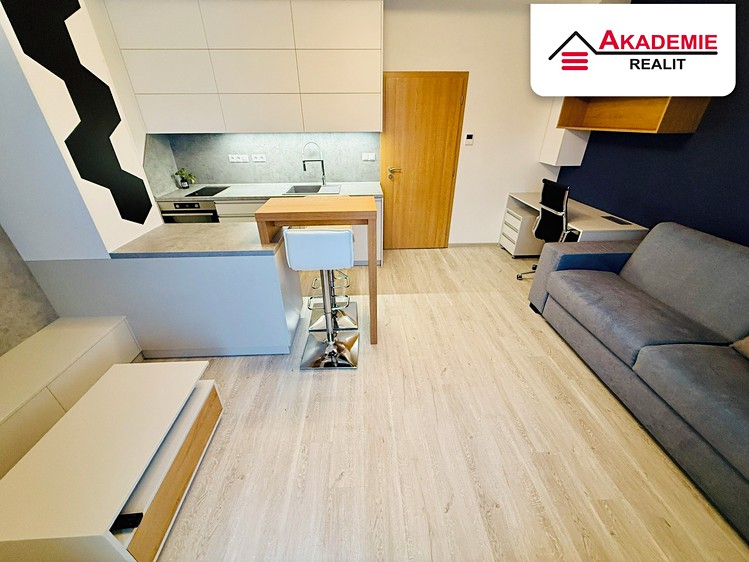Pronájem bytu 1+kk 34 m² (Mezonet) - foto 1