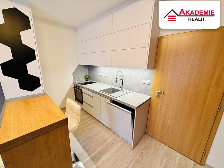 Pronájem bytu 1+kk 34 m² (Mezonet) - foto 2