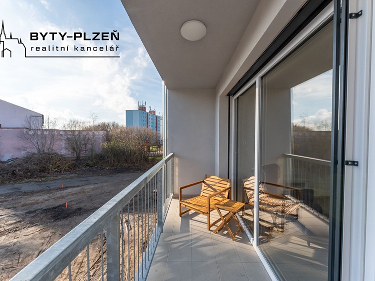Pronájem bytu 2+kk 61 m² - foto 6