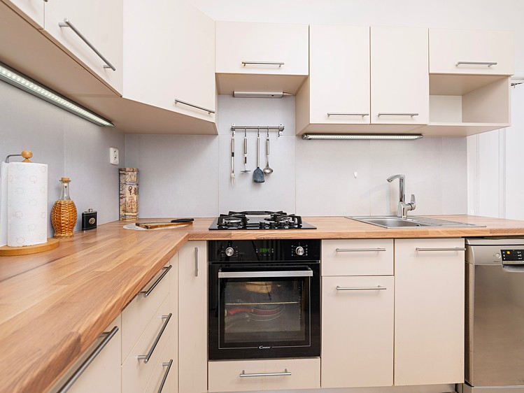 Pronájem bytu 2+1 54 m² (Jednopodlažní) - foto 2