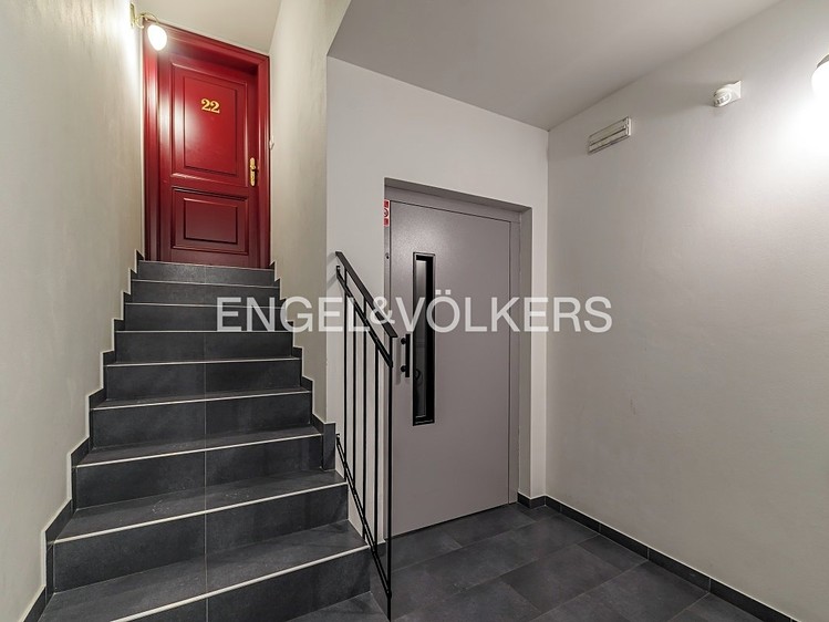 Pronájem bytu 3+kk 93 m² (Podkrovní) - foto 8