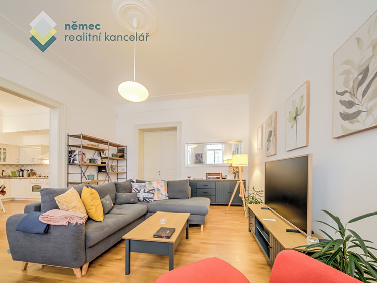 Pronájem bytu 3+1 106 m² - foto 1