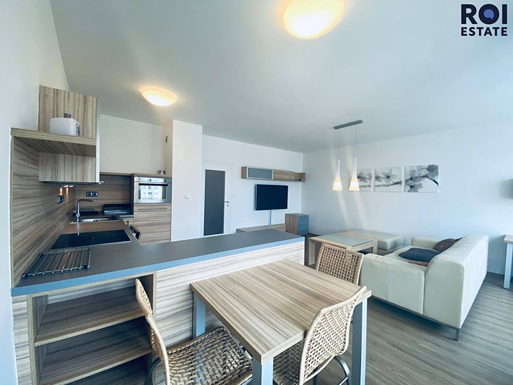 Pronájem bytu 3+kk 83 m² - foto 4