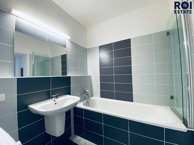 Pronájem bytu 3+kk 83 m² - foto 5