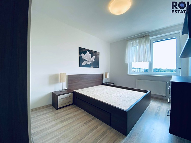 Pronájem bytu 3+kk 83 m² - foto 7