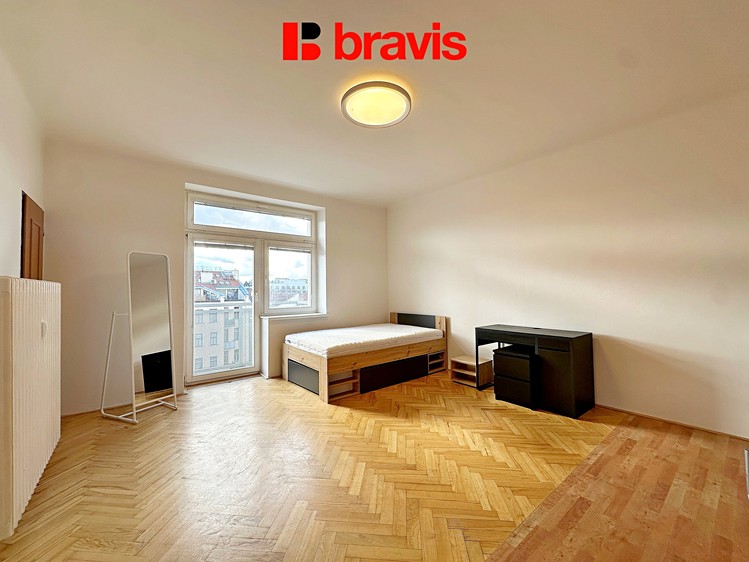 Pronájem bytu 1+kk 32 m² - foto 1