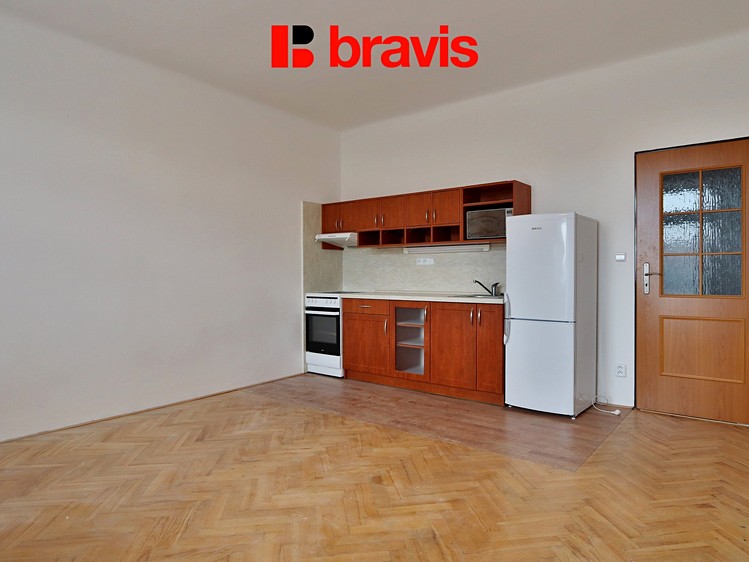Pronájem bytu 1+kk 32 m² - foto 3