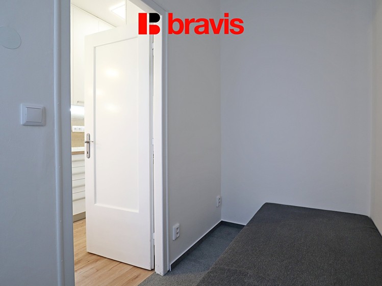 Pronájem bytu 1+1 43 m² - foto 6