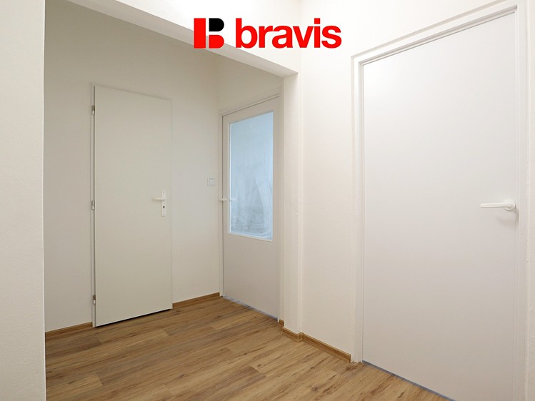 Pronájem bytu 2+kk 40 m² - foto 8