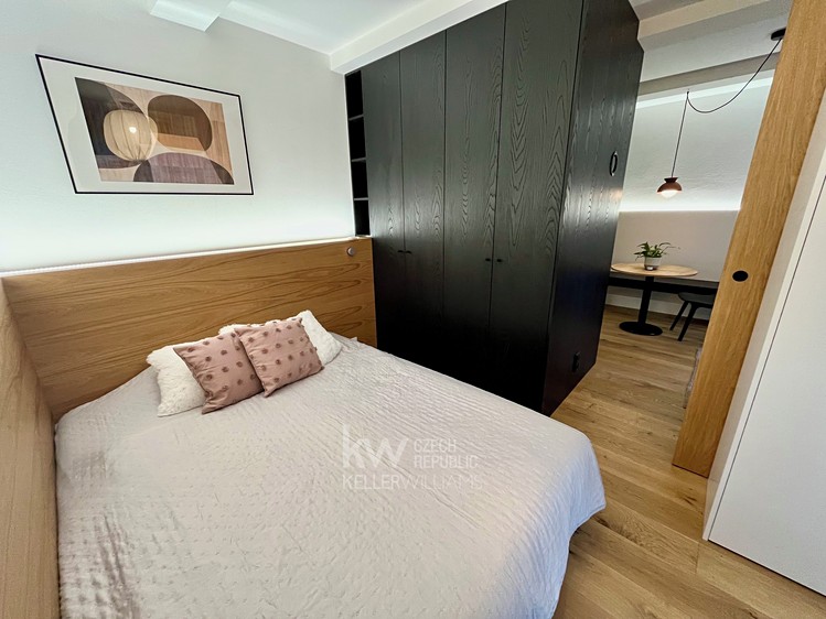 Pronájem bytu 2+kk 38 m² - foto 8