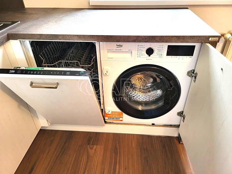 Pronájem bytu 2+kk 60 m² (Jednopodlažní) - foto 3