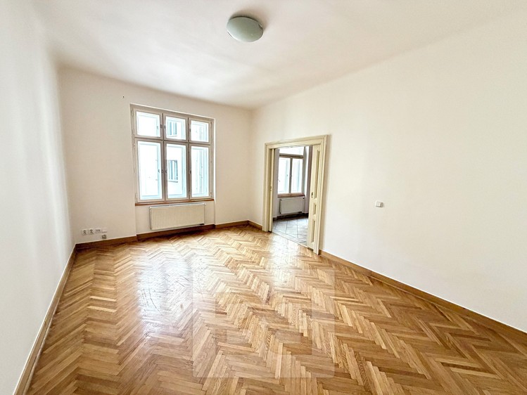 Pronájem bytu 3+1 95 m² - foto 5