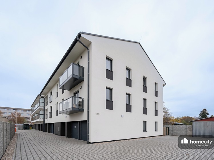 Pronájem bytu 1+kk 36 m² - foto 3