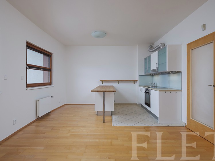 Pronájem bytu 1+kk 32 m² - foto 1