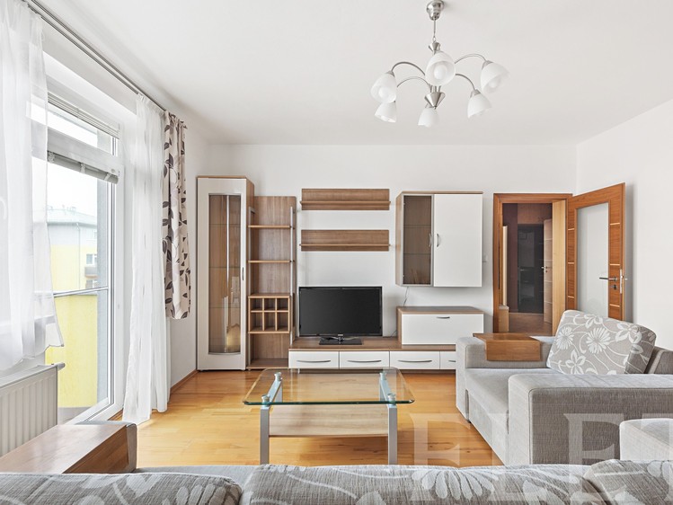 Pronájem bytu 3+kk 82 m² - foto 4