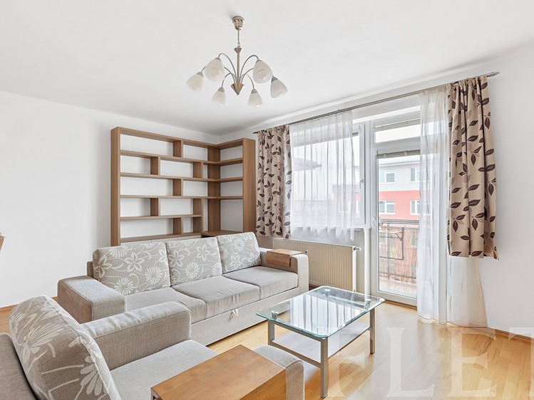 Pronájem bytu 3+kk 82 m² - foto 5