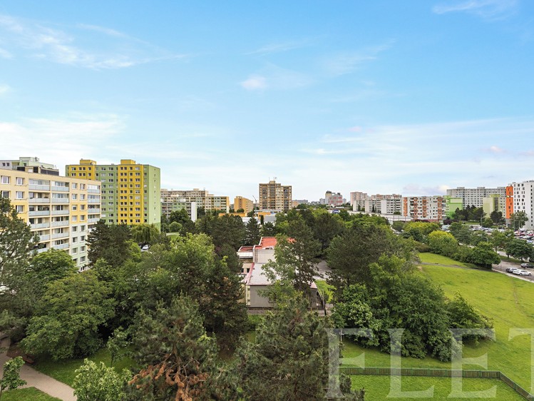 Pronájem bytu 3+kk 63 m² - foto 3