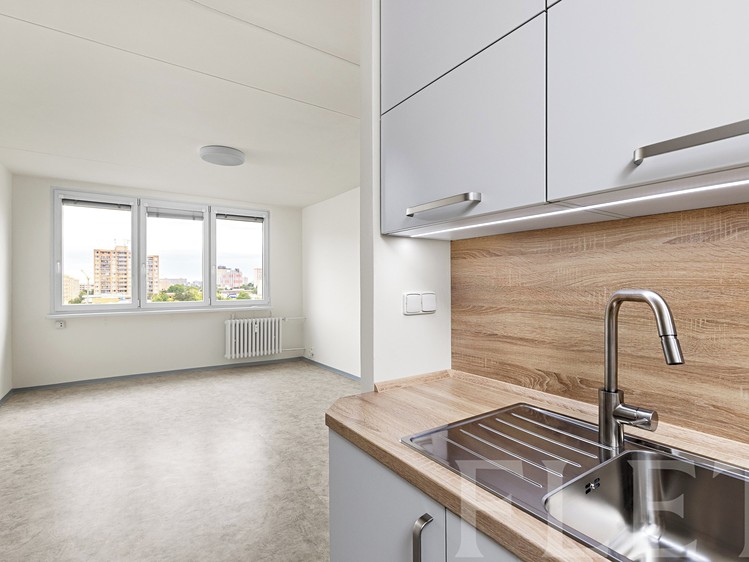 Pronájem bytu 3+kk 63 m² - foto 5