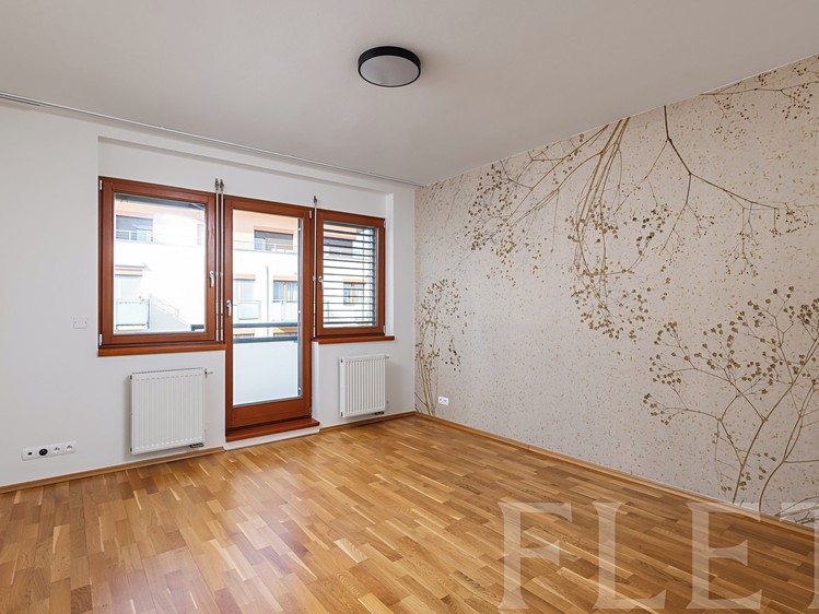 Pronájem bytu 2+kk 74 m² - foto 1