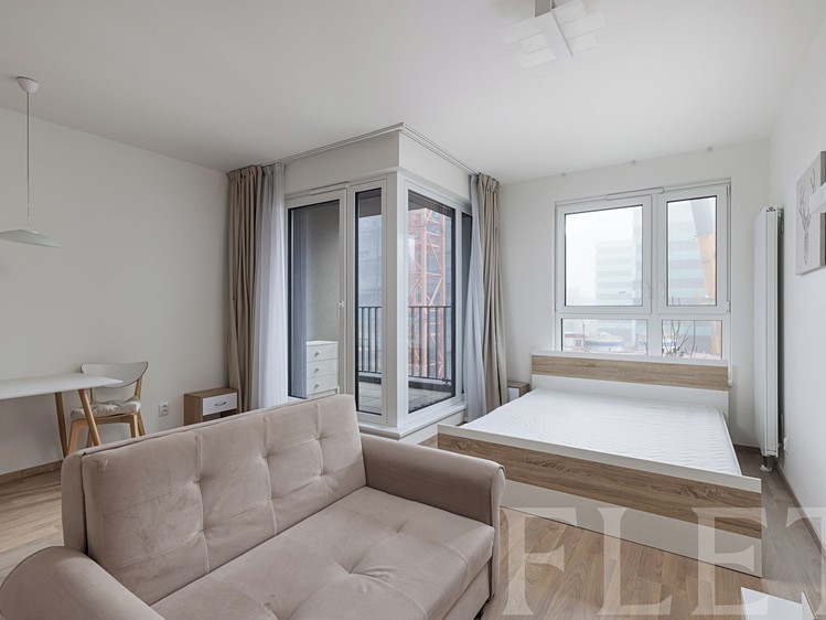 Pronájem bytu 1+kk 40 m² - foto 1