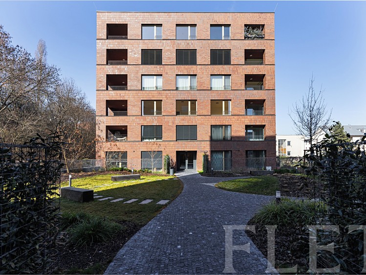 Pronájem bytu 4+kk 120 m² - foto 3